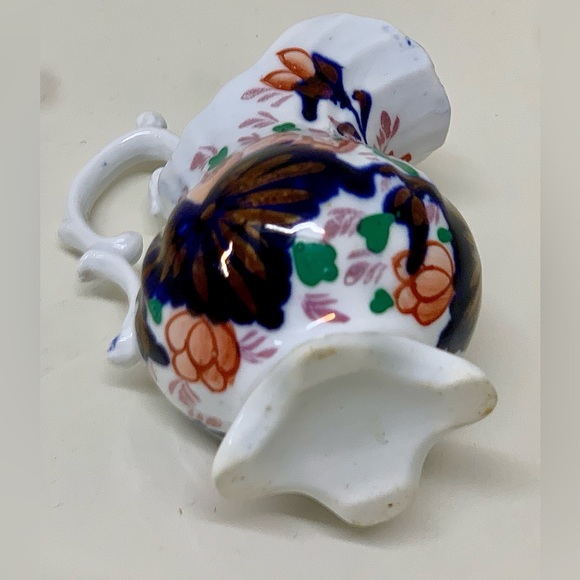 19th Century Antique Gaudy Welsh Grape Pattern Miniature Scalloped Footed Jug - Picture 9 of 16